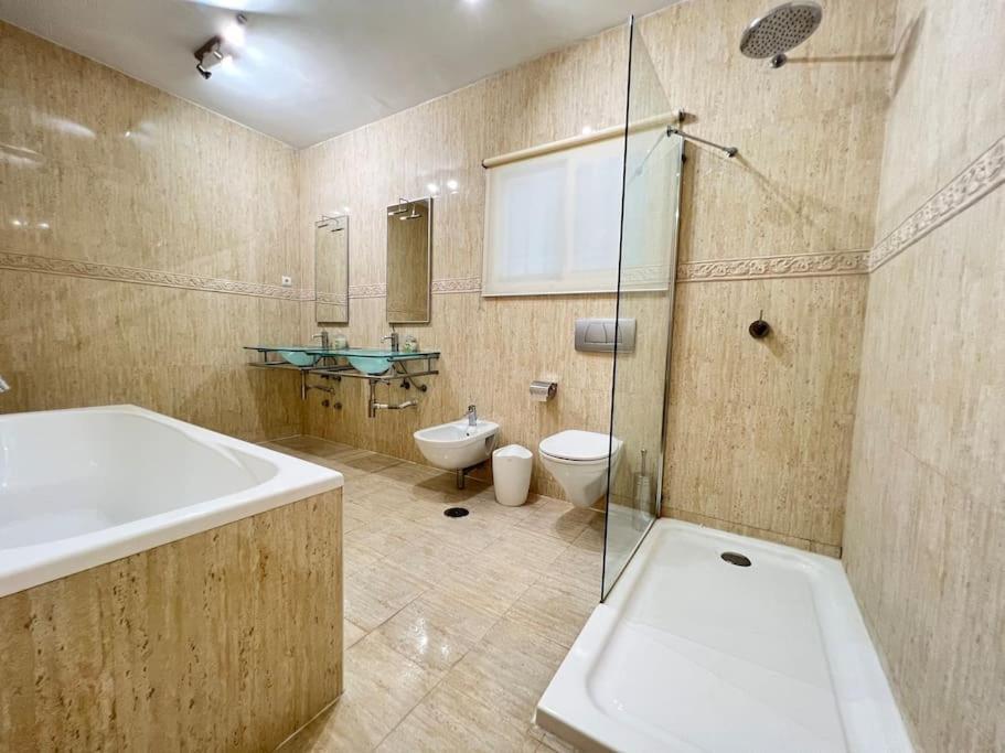 Villa Scenic With Private Pool - Sleeps 8 ميخاس المظهر الخارجي الصورة