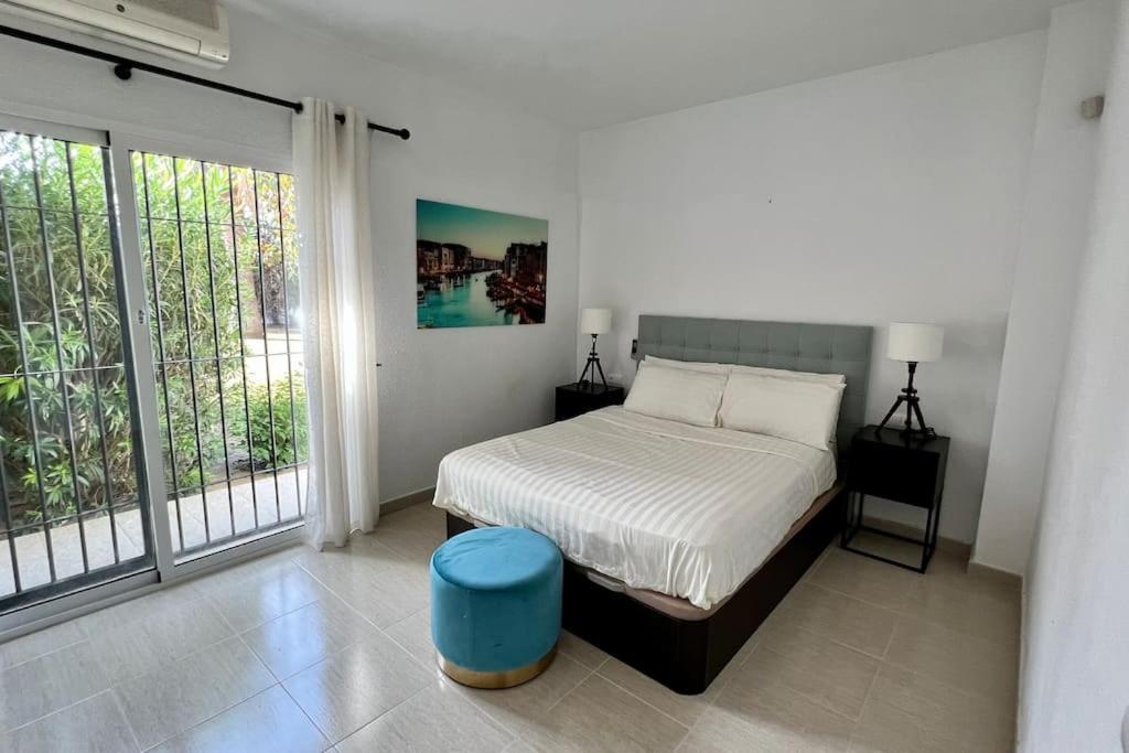 Villa Scenic With Private Pool - Sleeps 8 ميخاس المظهر الخارجي الصورة