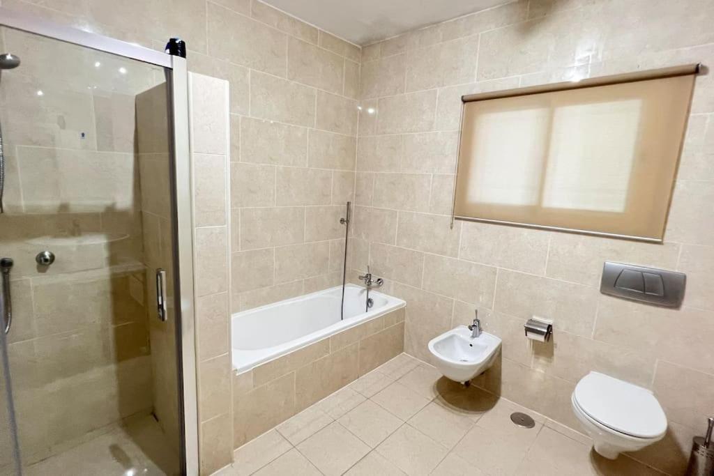 Villa Scenic With Private Pool - Sleeps 8 ميخاس المظهر الخارجي الصورة